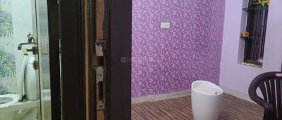 Bedroom Image of 1200 Sq.ft 3 BHK Apartment / Flat for sale in Vikaspuri New Delhi for Rs. 12900000