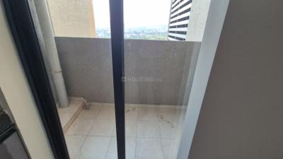 Image of 1015 Sq.ft 2 BHK Apartment / Flat for rent in Shapoorji Pallonji Joyville Sensorium, Maan, Pune for Rs. 25000