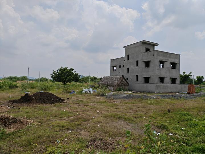 Mahindra Lakefronts Main Image 1