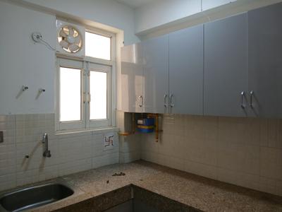 Kitchen Image of 700 Sq.ft 3 BHK Apartment / Flat for sale in ROF Amaltas, Sector 92 Gurgaon for Rs. 6950000