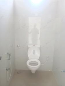 Common Bathroom Image of 1800 Sq.ft 3 BHK Apartment / Flat for rent in Kondapur Hyderabad for Rs. 46000