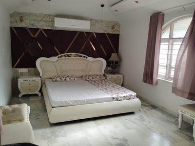 Bedroom Image of 3500 Sq.ft 4 BHK Villa for rent in Satellite Ahmedabad for Rs. 211000