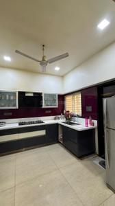 Kitchen Image of 1900 Sq.ft 3 BHK Apartment / Flat for rent in Thaltej Ahmedabad for Rs. 80000