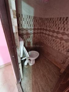 Bathroom Image of 300 Sq.ft 1 RK Apartment / Flat for rent in Madhapur Hyderabad for Rs. 12000