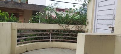 Balcony Image of 500 Sq.ft 1 RK Independent House for rent in L I G Colony Indore for Rs. 9000