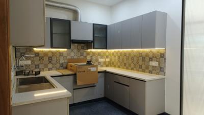 Kitchen Image of 1600 Sq.ft 3 BHK Builder Floor for rent in Chittaranjan Park New Delhi for Rs. 85000