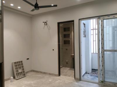 Bedroom Image of 1800 Sq.ft 3 BHK Builder Floor for sale in Vikaspuri New Delhi for Rs. 33500000