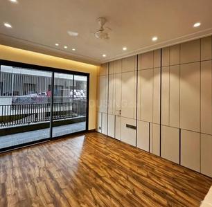 Bedroom Image of 4950 Sq.ft 4 BHK Builder Floor for sale in Punjabi Bagh New Delhi for Rs. 130000000