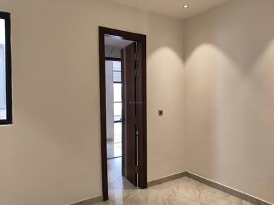 Bedroom Image of 750 Sq.ft 3 BHK Apartment / Flat for sale in Signature Global Grand IVA, Sector 103 Gurgaon for Rs. 9000000