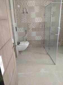 Bathroom Image of 3302 Sq.ft 3 BHK Apartment / Flat for rent in Parx Laureate, Sector 108 Noida for Rs. 90000