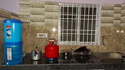 Kitchen Image of P@ri's P.G Girls in Lal Ganesh, Guwahati