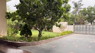 Image of 10000 Sq.ft 5 BHK Independent House for sale in Neelankarai, Chennai for Rs. 260000000