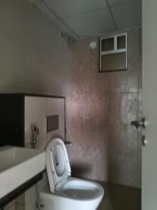 Common Bathroom Image of 872 Sq.ft 2 BHK Apartment / Flat for rent in Godrej Green Vistas, Mahalunge Pune for Rs. 27000