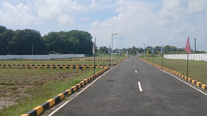 Perungattur Main Image 1