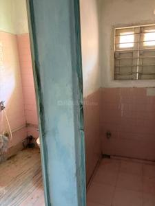 Bathroom Image of 775 Sq.ft 2 BHK Apartment / Flat for sale in Cit 8 M Housing Complex, Ultadanga Kolkata for Rs. 3500000