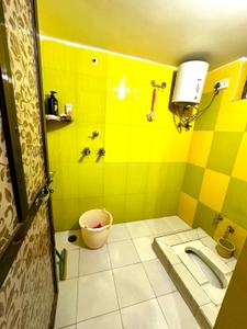 Bathroom Image of 1600 Sq.ft 4 BHK Independent House for rent in Sajjan Nagar Udaipur for Rs. 24000