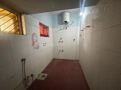 Bathroom Image of 1200 Sq.ft 2 BHK Apartment / Flat for rent in Chandra Layout Stage 1 Bengaluru for Rs. 21000