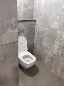 Common Bathroom Image of 3360 Sq.ft 4 BHK Apartment / Flat for sale in Tremont by Tremont Infrastructure, Vaishno Devi Circle Ahmedabad for Rs. 17000000