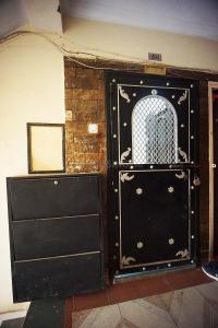 Bedroom Image of 1710 Sq.ft 3 BHK Apartment / Flat for sale in Satellite Ahmedabad for Rs. 13500000