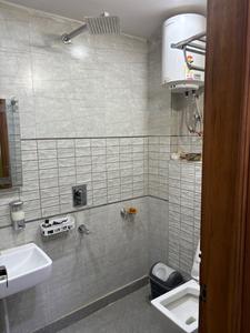 Image of 950 Sq.ft 3 BHK Builder Floor for sale in Laxmi Nagar, New Delhi for Rs. 7300000