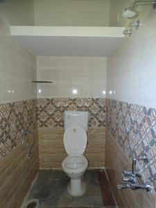 Bathroom Image of 1500 Sq.ft 1 BHK Independent House for rent in SV Madhumitra Phase 2, Jigani Bengaluru for Rs. 8500