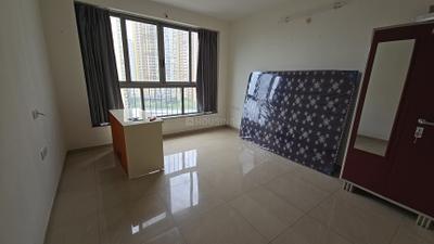 Bedroom Image of 640 Sq.ft 1 BHK Apartment / Flat for sale in Amanora Future Towers, Hadapsar Pune for Rs. 8000000