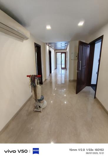 Kailash Colony Main Image 1