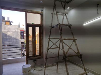 Bedroom Image of 650 Sq.ft 2 BHK Builder Floor for sale in Khanpur New Delhi for Rs. 4400000