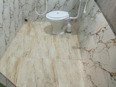 Bathroom Image of 400 Sq.ft 1 BHK Builder Floor for rent in Mali Panchghara Howrah for Rs. 5000