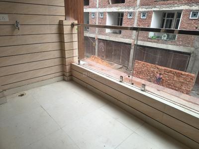 Balcony Image of 2100 Sq.ft 4 BHK Apartment / Flat for sale in Sector 107 Noida for Rs. 9500000