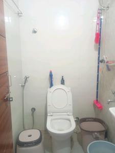 Common Bathroom Image of 700 Sq.ft 1 BHK Apartment / Flat for rent in Madhapur Hyderabad for Rs. 28000