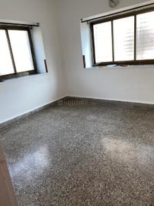 Bedroom Image of 750 Sq.ft 2 BHK Apartment / Flat for rent in Bandra West Mumbai for Rs. 100011
