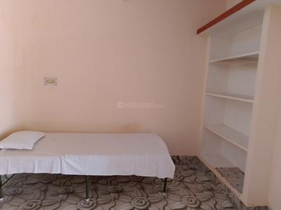Bedroom Image of 800 Sq.ft 2 BHK Apartment / Flat for rent in Muni Ki Reti Rishikesh for Rs. 12000