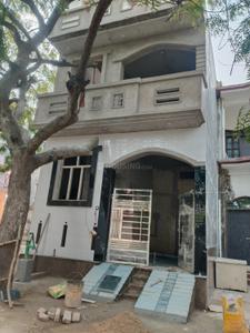Image of 700 Sq.ft 4 BHK Independent House for sale in Sahadatganj, Ayodhya for Rs. 7500000
