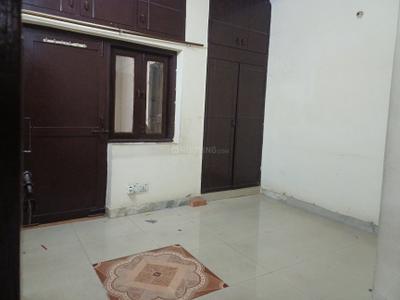 Bedroom Image of 1200 Sq.ft 2 BHK Builder Floor for rent in Sector 12 Noida for Rs. 26000