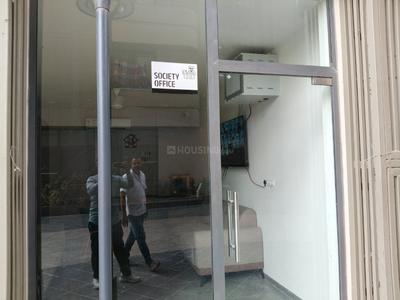 Bathroom Image of 1755 Sq.ft 3 BHK Apartment / Flat for rent in Shree Sharanam Sky, Sargasan Gandhinagar for Rs. 23000