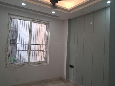 Bedroom Image of 1200 Sq.ft 3 BHK Builder Floor for rent in Paschim Vihar New Delhi for Rs. 55000