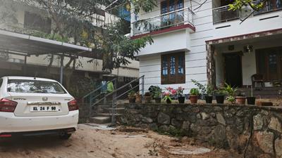 Image of 1500 Sq.ft 3 BHK Independent House for rent in Palayam, Thiruvananthapuram for Rs. 12000