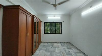 Bedroom Image of 3230 Sq.ft 3 BHK Apartment / Flat for sale in Alkapuri Vadodara for Rs. 13500000