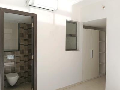 Bedroom Image of 900 Sq.ft 2 BHK Apartment / Flat for rent in Lodha Splendora, Kasarvadavali Thane for Rs. 26000