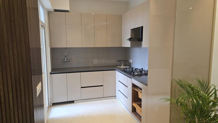 AIG Aigin Royal Phase 1 Main Image 1