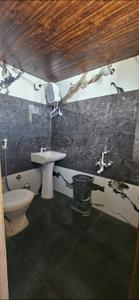 Bathroom Image of 200 Sq.ft 1 RK Apartment / Flat for rent in Laxman Pura Ratlam for Rs. 6500