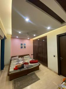 Bedroom Image of 2800 Sq.ft 3 BHK Builder Floor for rent in Geetanjali Enclave New Delhi for Rs. 175000
