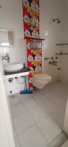 Bathroom Image of 1300 Sq.ft 3 BHK Apartment / Flat for rent in Velachery Chennai for Rs. 45000