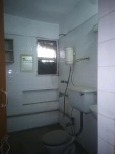 Common Bathroom One Image of 1500 Sq.ft 3 BHK Apartment / Flat for sale in Sarita Vihar New Delhi for Rs. 30000000