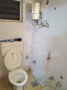 Bathroom Image of 750 Sq.ft 1 RK Apartment / Flat for rent in Navrangpura Ahmedabad for Rs. 14000