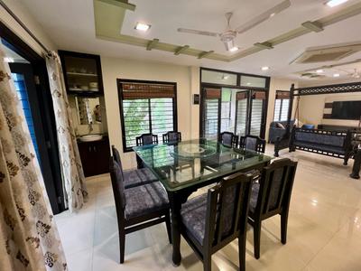 Hall Image of 1900 Sq.ft 3 BHK Apartment / Flat for sale in Race Course Vadodara for Rs. 15000000