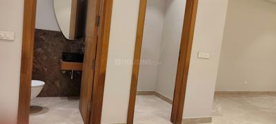 Bedroom Image of 3200 Sq.ft 4 BHK Builder Floor for sale in Navjeevan Vihar New Delhi for Rs. 130000000