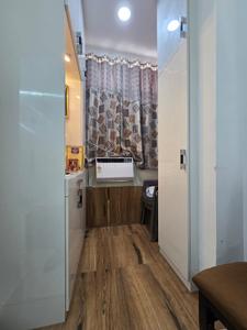 Bathroom Image of 700 Sq.ft 2.5 BHK Apartment / Flat for rent in Divyansh Flora, Noida Extension Greater Noida for Rs. 37000