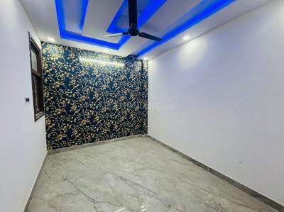 Bedroom Image of 900 Sq.ft 3 BHK Builder Floor for rent in Govindpuri New Delhi for Rs. 22000